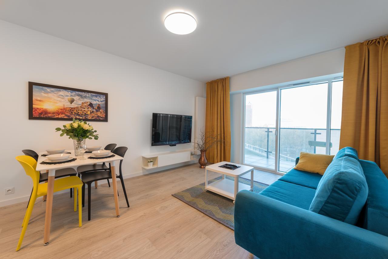 Apartamenty Benthos Towarowa Posen Exterior foto