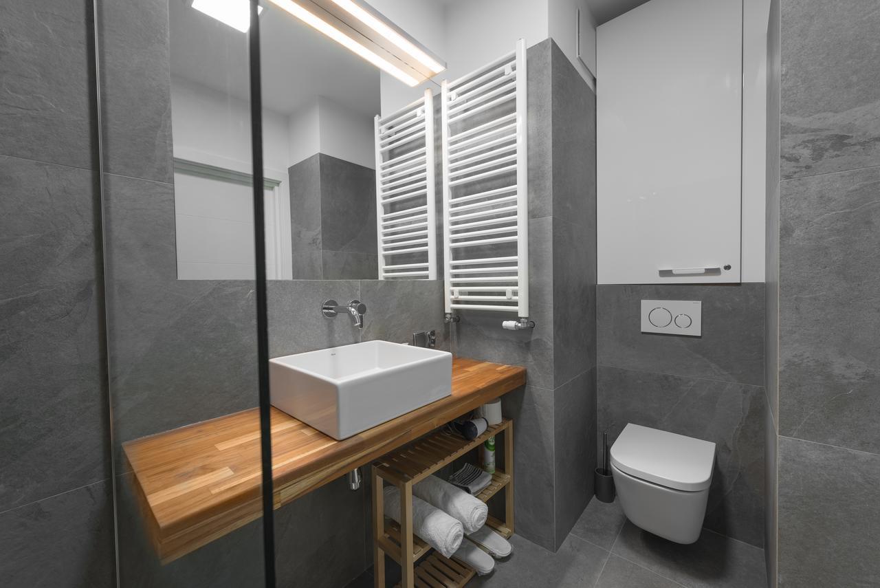 Apartamenty Benthos Towarowa Posen Exterior foto